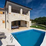 Stone House Iva