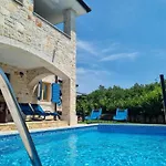 Stone House Iva Вилла Кральевица